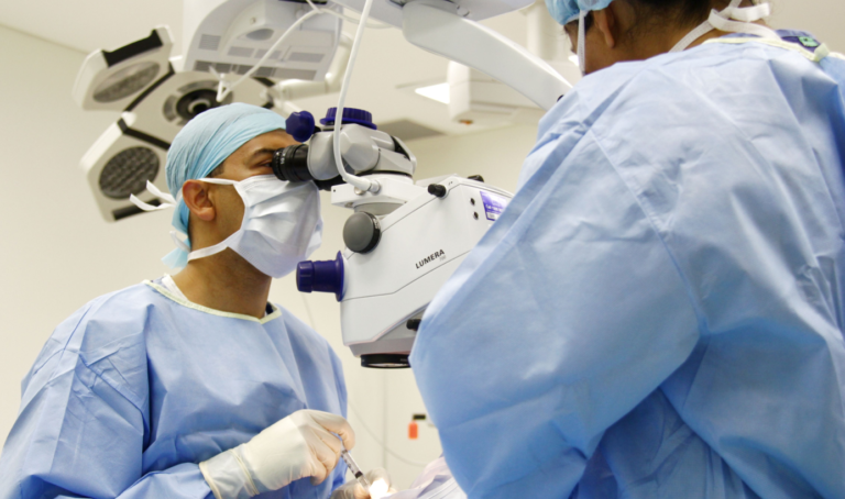 Right Ophthalmologist